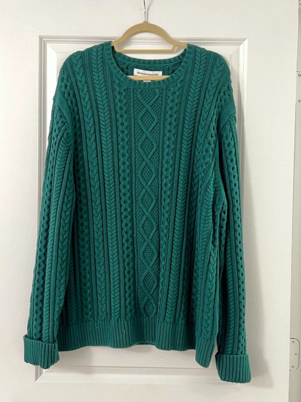 Amazon Essentials Hunter Green Cable Knit Sweater